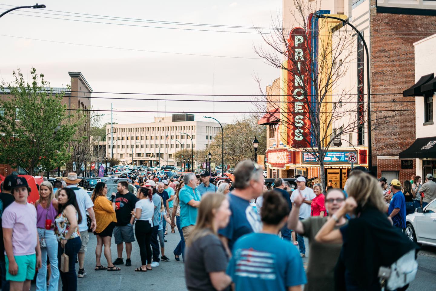 Rd Fridays In Downtown Decatur